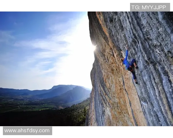 攀岩女神刘秀英分享成功秘诀与心路历程的独家专访 攀岩女神刘秀英分享成功秘诀与心路历程的独家专访
