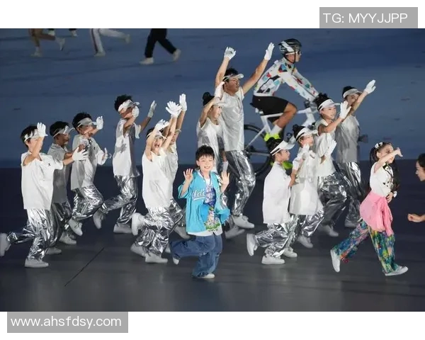 赛后分析：武汉街舞队与成都街舞队在灵活性上的精彩对决与表现探讨